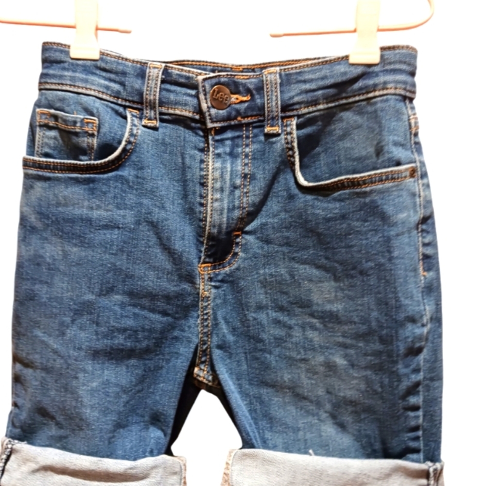 Lee Midrise Cuffed Jean Short Small EUC